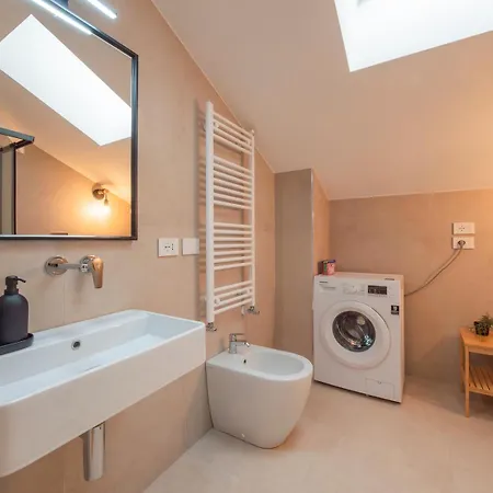 Xenia - 2rooms In Via Petrella 4 E Apartamento *